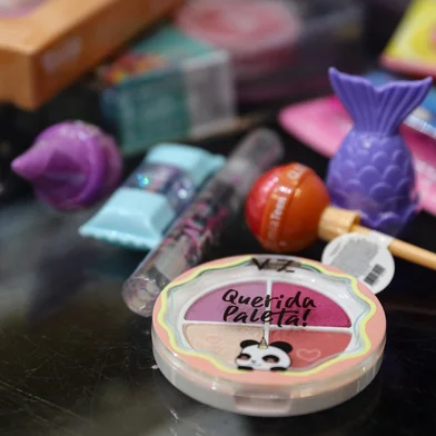 CAXIAS DO SUL, RS, BRASIL, 08/10/2024. Especialistas de Caxias do Sul orientam na escolha de maquiagens nesta Dia das Crianças. (Bruno Todeschini/Agência RBS)Indexador: Bruno Todeschini<!-- NICAID(15885993) -->