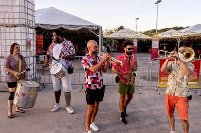 Sunset Foodpark<!-- NICAID(16220128) -->