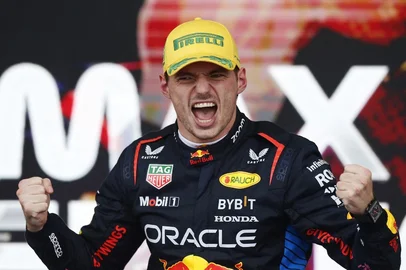 Max Verstappen venceu GP do Brasil após largar de 17º.