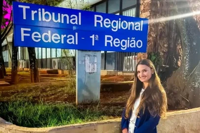 Luísa Militão Vicente Barroso é a mais nova juíza federal do Brasil<!-- NICAID(16025433) -->