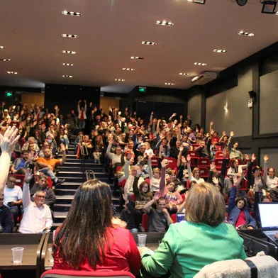 Após assembleia, servidores decidem parar no dia 31 de maio<!-- NICAID(15437350) -->