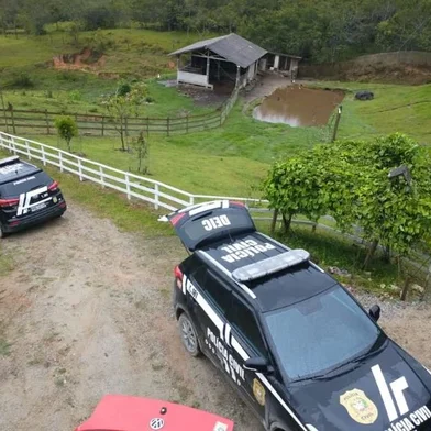 Suspeitos de atos neonazistas foram detidos no dia 14 de novembro em um sítio em São Pedro de Alcântara