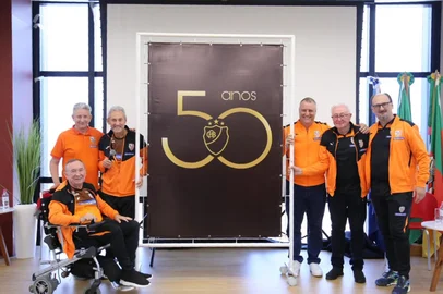 A ACBF realizou, neste sábado (1º), um evento, em Carlos Barbosa, com a presença de mais de 200 pessoas, incluindo autoridades, atletas e representantes da comunidade esportiva. A programação incluiu a apresentação oficial da diretoria que comandará o cinquentenário do clube em 2026 e o lançamento do selo comemorativo dos 50 anos. <!-- NICAID(16158549) -->