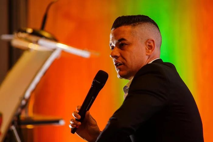 Fernando Alves / Lance de Craque/Divulgação