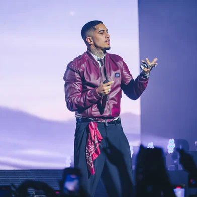 Veigh<!-- NICAID(16160746) -->