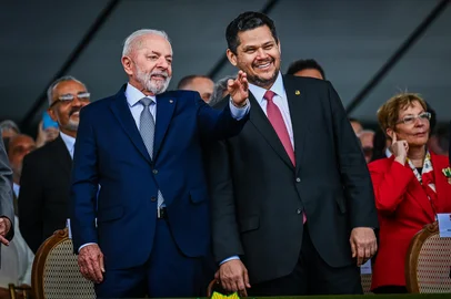 lula e davi alcolumbre<!-- NICAID(16347188) -->