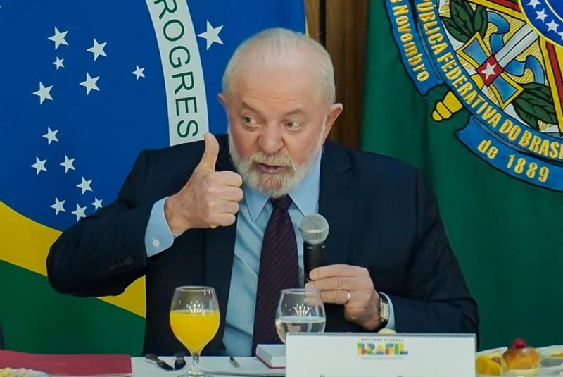 Lula no café com jornalistas<!-- NICAID(15581741) -->