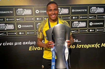 Niclas Eliasson / Instagram/Reprodução Niclas Eliasson, do AEK.<!-- NICAID(16343779) -->