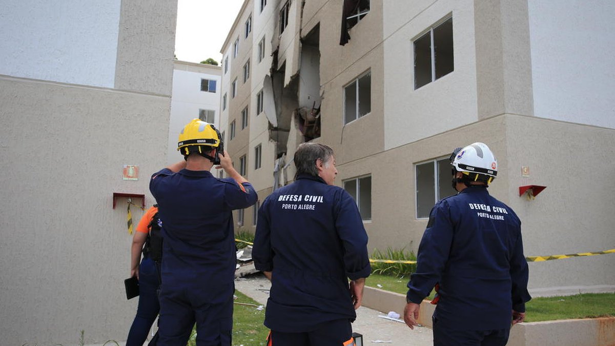 Torre reconstruída após explosão deve ser entregue em 8 de novembro