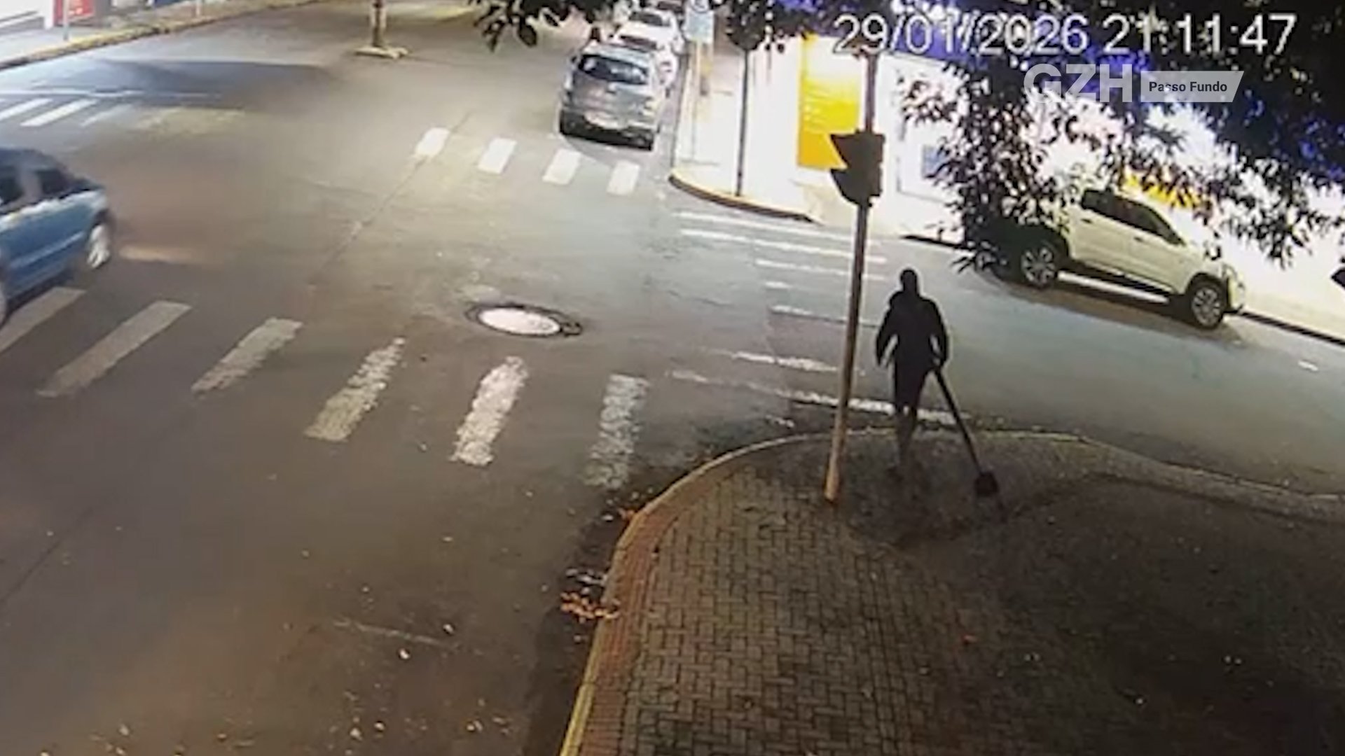 Homem furta poste em Cruz Alta