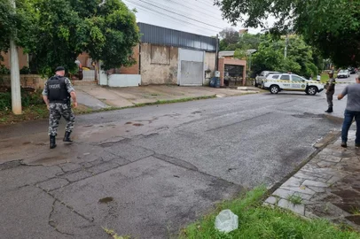 Mulher é morta a tiros no bairro Vera Cruz em Passo Fundo<!-- NICAID(15645674) -->