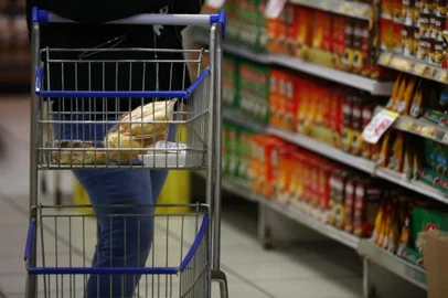 Porto Alegre, RS, Brasil, 08/04/2022 - Aumento da cesta básica nos supermercados de Porto Alegre / Foto: Félix Zucco<!-- NICAID(15063985) -->