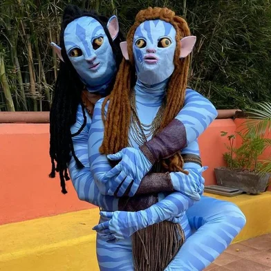 Fátima Bernardes e Túlio Gadêlha decidiram se fantasias de personagens da saga Avatar para comemorar o carnaval de Olinda.<!-- NICAID(15354889) -->