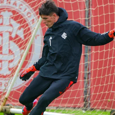 Rochet volta aos treinos no Inter<!-- NICAID(16070317) -->