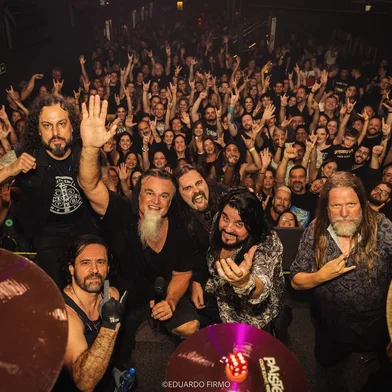 Banda de heavy metal Armored Dawn fará show solidário em Passo Fundo