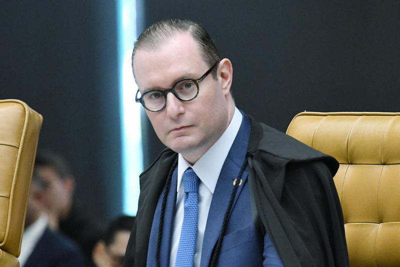 Em primeiro voto no STF, Zanin vota a favor do juiz de garantias<!-- NICAID(15507316) -->