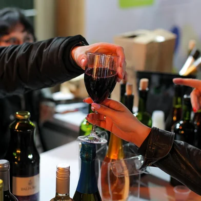 O Connection Terroirs do Brasil chega à sua oitava edição com o objetivo de valorizar, fomentar e impulsionar a comercialização dos produtos brasileiros reconhecidos com Indicação Geográfica (IG) – um selo concedido pelo Instituto Nacional da Propriedade Industrial (INPI), que atesta a qualidade e a identidade de produtos ligados ao seu território de origem.<!-- NICAID(16046455) -->