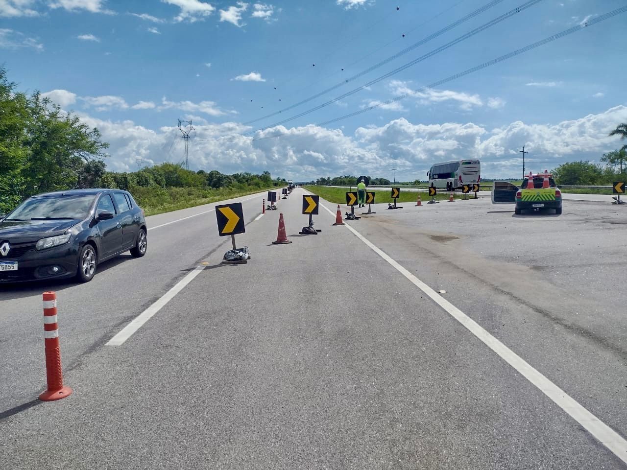 Obras alteram tr&aacute;fego em trecho da BR-116, em Camaqu&atilde;