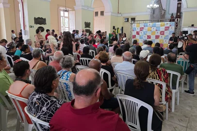 Escrituras de quase 300 moradias são entregues em Pelotas e Rio Grande<!-- NICAID(16220417) -->