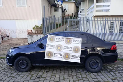 Homem é preso com carro roubado e clonado em São Marcos<!-- NICAID(16082980) -->