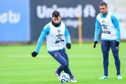 Cristaldo em treino do Grêmio<!-- NICAID(16089506) -->