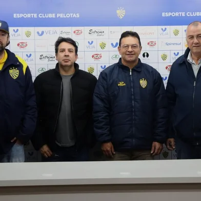 Badico é o novo técnico do Pelotas<!-- NICAID(15113709) -->
