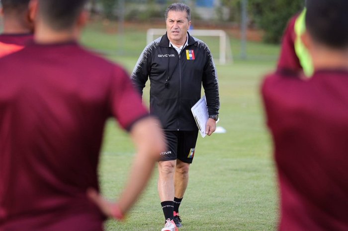 Twitter @seleVinotinto / Divulgação Twitter @seleVinotinto / Divulgação