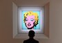 Retrato de Marilyn Monroe feito por Warhol é leiloado e se torna obra mais cara do século 20