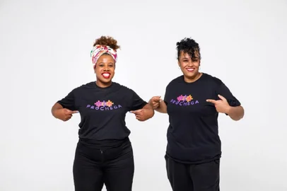 Projeto Social da 50 Tons de Pretas. Grazi Pires e Dejeane Arruée<!-- NICAID(16084433) -->