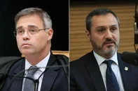 Montagem andrei rodrigues e mendonça<!-- NICAID(16361110) -->