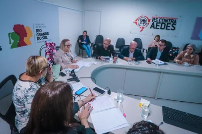 PORTO ALEGRE, RS, BRASIL - 23/04/2025 - Reunião entre Secretaria Estadual de Saúde e Secretaria Municipal da Saúde da Capital sobre serviços de média e alta complexidade<!-- NICAID(16023137) -->