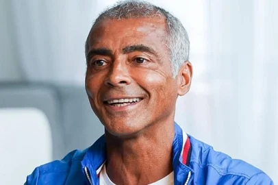 Romário de Souza Faria é um ex-jogador de futebol brasileiro e senador do Rio de Janeiro, pelo Partido Liberal (PL)<!-- NICAID(15482692) -->
