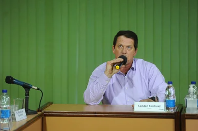 CAXIAS DO SUL, RS, BRASIL, 19/04/2023. Vereador Sandro Fantinel depõe no terceiro dia de depoimentos do processo de cassação. (Bruno Todeschini/Agência RBS)Indexador: BTK<!-- NICAID(15407208) -->