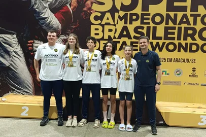 Taekwondo de Caxias do Sul é destaque no Super Campeonato Brasileiro<!-- NICAID(16124921) -->