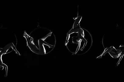 Circo de Aéreos Joanas d’Ar estréia montagem presencial no Festival Palco Giratório“Somos Lunares. LUNARES. Lua pelos ares. Uma lua, quatro fases.” Os versos queintroduzem o espetáculo LUNARES são os mesmos do videocirco lançado em julho de2021, mas a adaptação para o formato presencial marca um novo ciclo para o projeto. Como convite da equipe do SESC Caxias do Sul, o grupo aproveitou para lançar novos olharespara o trabalho.<!-- NICAID(15151881) -->