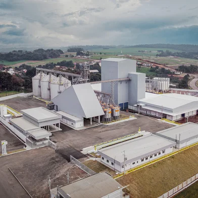 Nova fábrica de rações da cooperativa Cotribá, em Ibirubá, que já está em operação.<!-- NICAID(16035550) -->