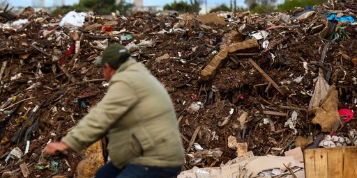 Lixo em Porto Alegre: 4 depósitos temporários serão fechados