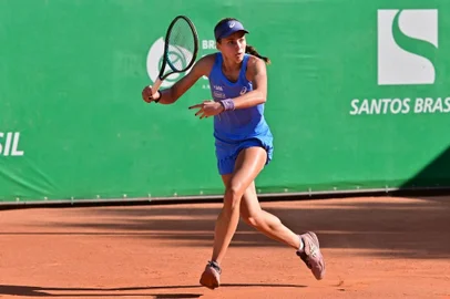 Ana Candiotto, tênis