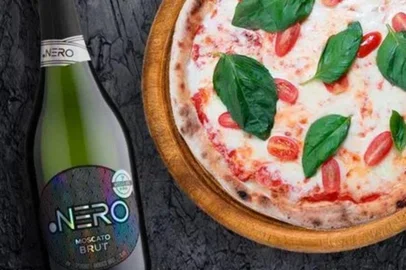 Espumante Ponto Nero Cult Brut Moscato, da Ponto Nero, do Grupo Valduga. <!-- NICAID(15478273) -->