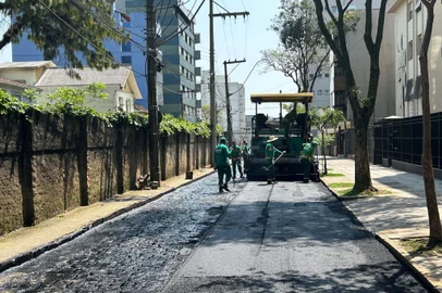 Prefeituta de Caxias explica pavimentação em ruas com paralelepípedo<!-- NICAID(15890964) -->