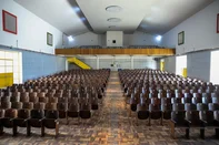 CAXIAS DO SUL, RS, BRASIL, 15/01/2026. Instituto Estadual de Educação Cristóvão de Mendoza, em Caxias do Sul, completa dois anos em obras de revitalização no dia 25 de janeiro de 2026. Ginásio e auditório já foram concluídos. Entrevistas com Joel Vargas da Silva, coordenador da 4ª Coordenadoria Regional de Obras Públicas (4ª Crop), e Juliana Cagliari Stefani, arquiteta e fiscal das obras. (Neimar De Cesero/Agêcia RBS)Indexador: Neimar De Cesero<!-- NICAID(16206426) -->