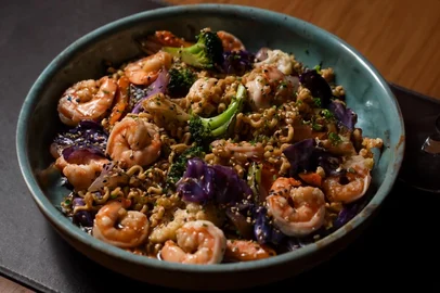 Coluna Sara Bodowsky, yakisoba em casa, yakilab, donna de 24 de agosto<!-- NICAID(15846215) -->