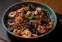 Para fazer em casa: yakisoba pré-pronto com cinco opções de sabores