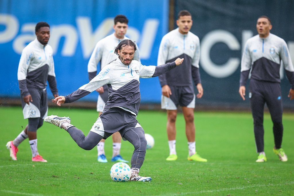 Grêmio busca primeira vitória fora de casa no Brasileirão contra o Atlético-MG