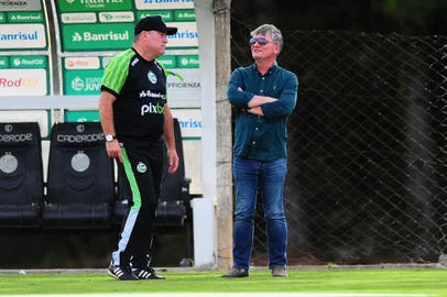 CAXIAS DO SUL, RS, BRASIL, 15/03/2023. Treino do Juventude no retorno do técnico Pintado ao comando do time. O Ju está se preparando para a série B do Campeonato Brasileiro 2023. Na foto, técnico Pintado. (Porthus Junior/Agência RBS)Indexador:                                 <!-- NICAID(15376336) -->