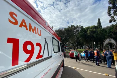 Forças de segurança pública e equipes de socorro de Passo Fundo prestam homenagem a socorrista que morreu após atendimento<!-- NICAID(15487775) -->