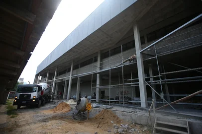 BENTO GONÇALVES, RS, BRASIL, 11/02/2026. A nova sede da Câmara de Vereadores de Bento Gonçalves deve ser inaugurada em junho de 2026, no bairro Planalto. O atual presidente da Câmara de Vereadores de Bento Gonçalves, Anderson Zanella (PP), defende que a obra da nova sede da Casa Legislativa precisa ser finalizada para não tornar-se um "elefante branco" na cidade. (Porthus Junior/Agência RBS)<!-- NICAID(16223996) -->