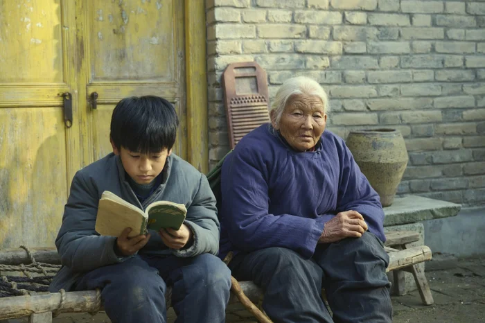 FLOATING LIGHT (FOSHAN) FILM AND CULTURE / DIVULGAÇÃO