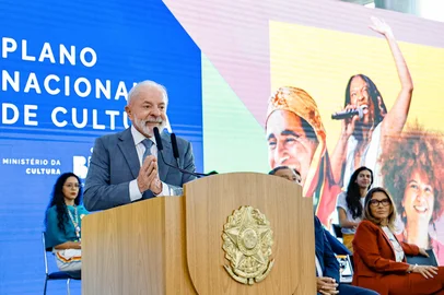 Ricardo Stuckert / Presidência da República/Divulgação Presidente da República, Luiz Inácio Lula da Silva, durante a Cerimônia de Entrega do Projeto de Lei do Plano Nacional de Cultura (PNC 2025â2035). Salão Nobre do Palácio do Planalto â BrasÃlia (DF)Foto: Ricardo Stuckert / PR<!-- NICAID(16168945) -->