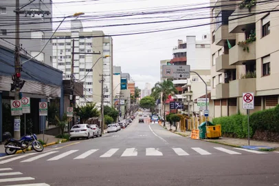 Secretaria Municipal de Trânsito amplia área de estacionamento no bairro São Pelegrino<!-- NICAID(15359262) -->